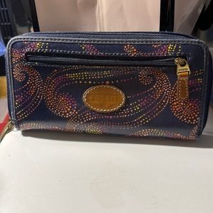 Fossil clutch wallet